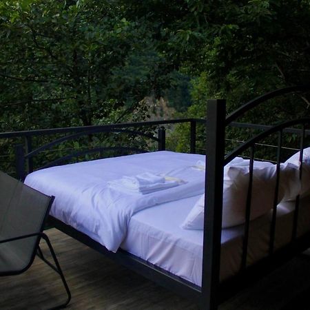 Woodpecker Ვუდფექერი Villa บาทูมิ ภายนอก รูปภาพ