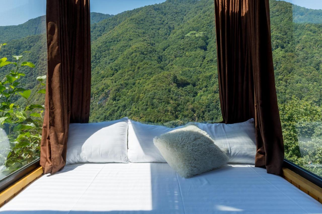 Woodpecker Ვუდფექერი Villa บาทูมิ ภายนอก รูปภาพ
