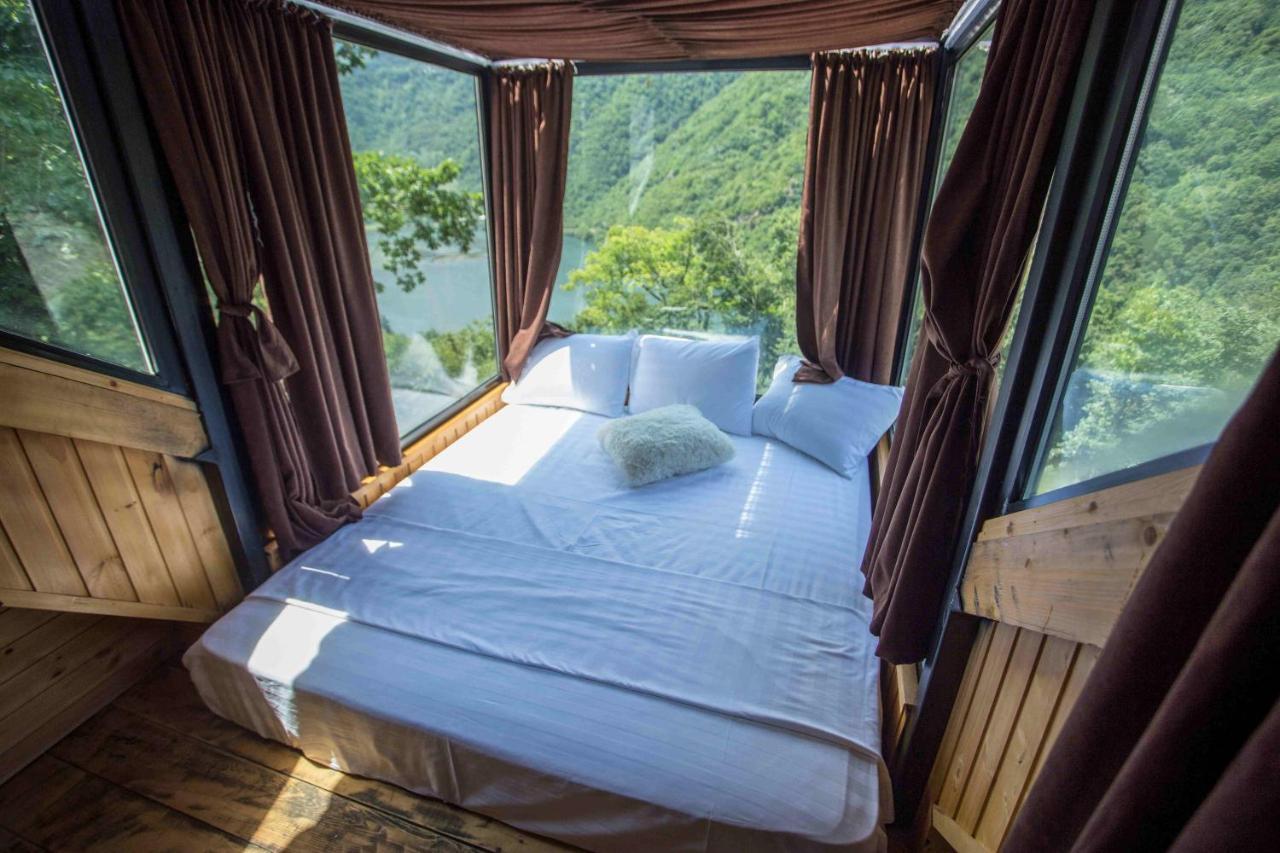 Woodpecker Ვუდფექერი Villa บาทูมิ ภายนอก รูปภาพ