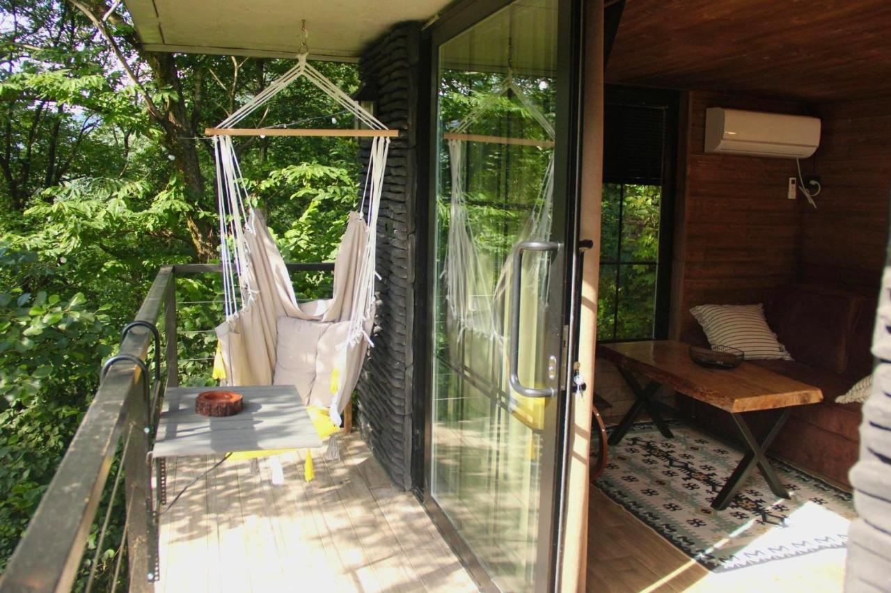 Woodpecker Ვუდფექერი Villa บาทูมิ ภายนอก รูปภาพ