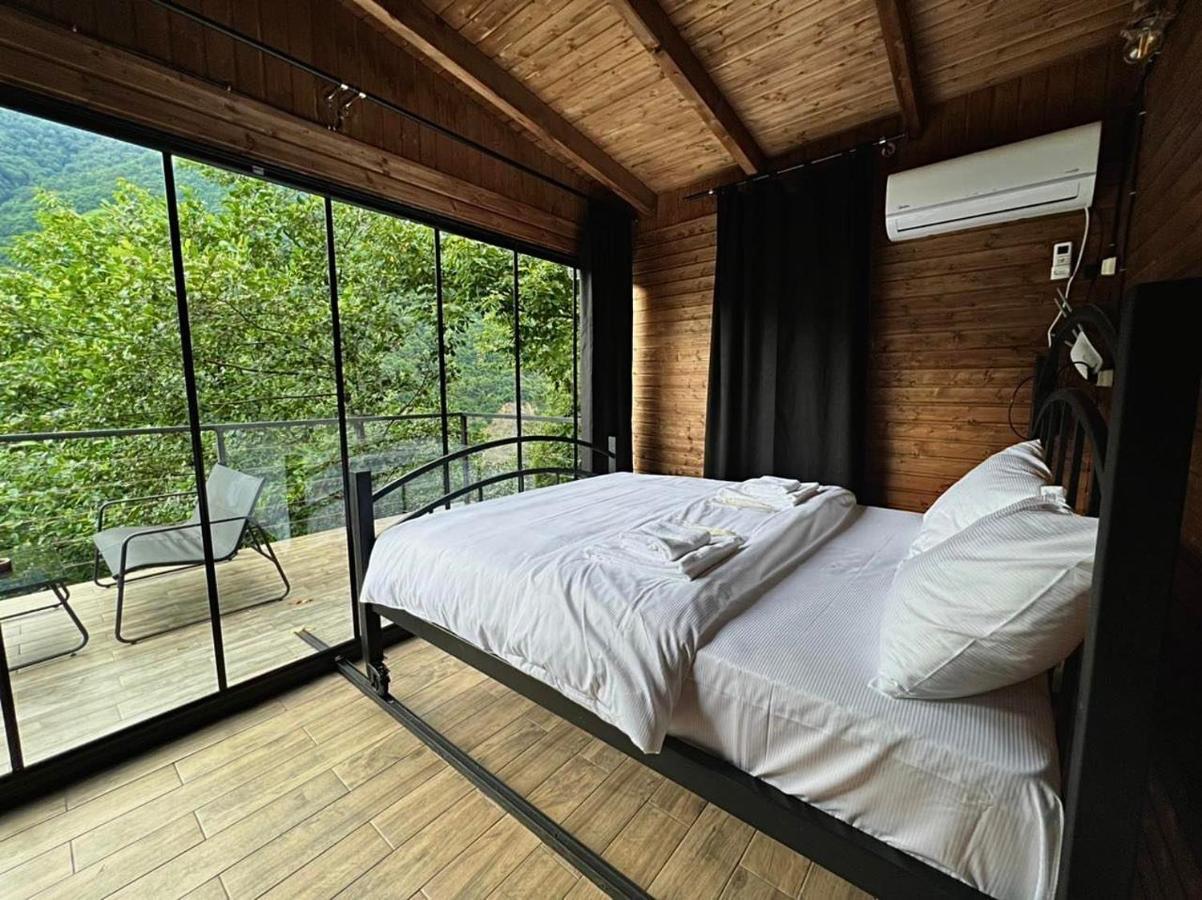 Woodpecker Ვუდფექერი Villa บาทูมิ ภายนอก รูปภาพ