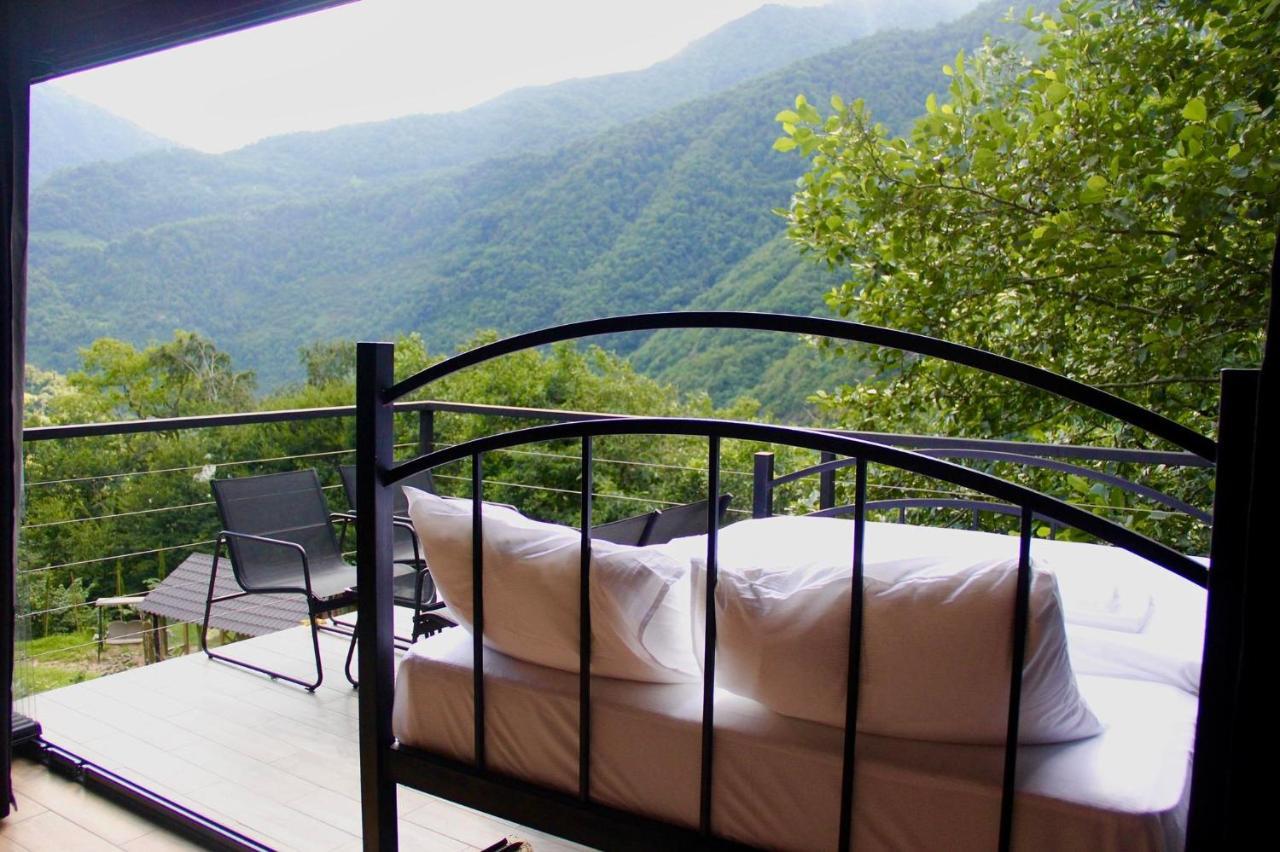 Woodpecker Ვუდფექერი Villa บาทูมิ ภายนอก รูปภาพ